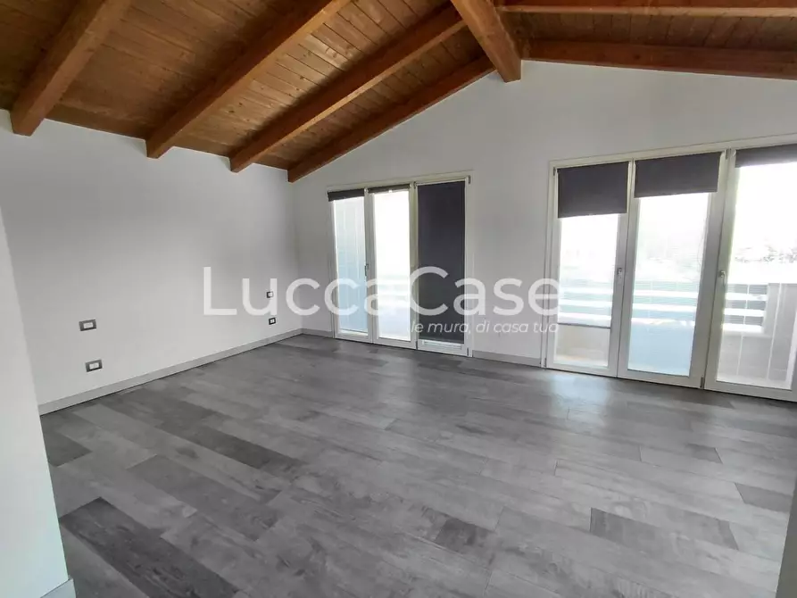 Immagine 29 di Villa in vendita  a Altopascio