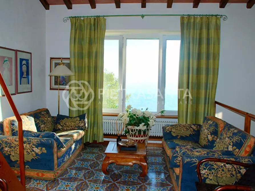 Immagine 14 di Villa in vendita  a Pietrasanta