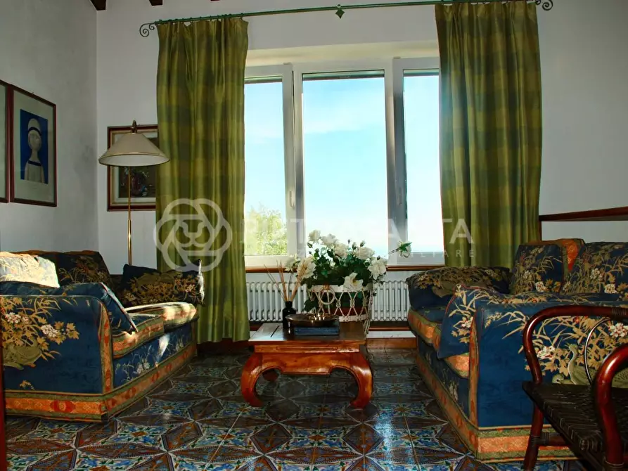 Immagine 13 di Villa in vendita  a Pietrasanta