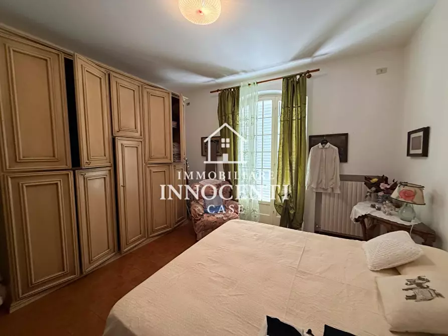 Immagine 31 di Villa in vendita  a Massa