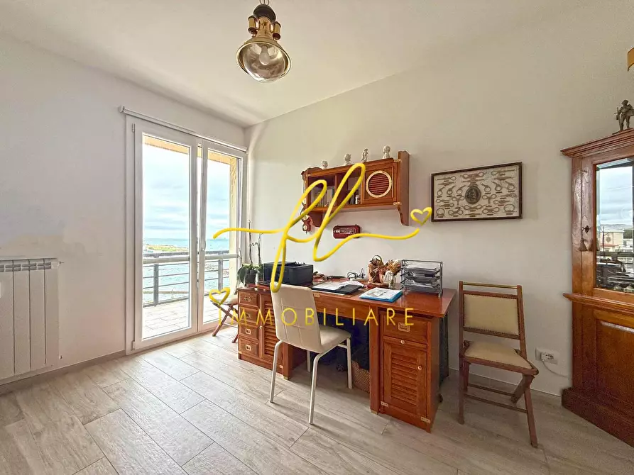 Immagine 33 di Appartamento in vendita  a Livorno