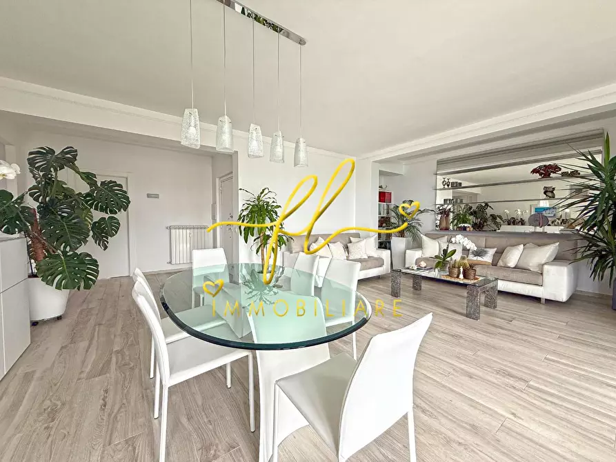 Immagine 9 di Appartamento in vendita  a Livorno