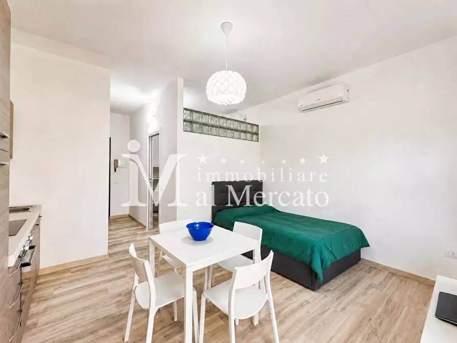 Immagine 8 di Appartamento in vendita  a Viareggio