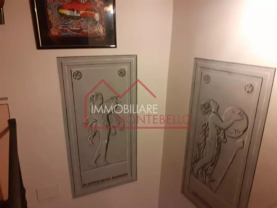 Immagine 21 di Rustico / casale in vendita  a Camaiore
