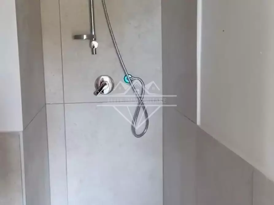 Immagine 4 di Appartamento in vendita  a Sarzana