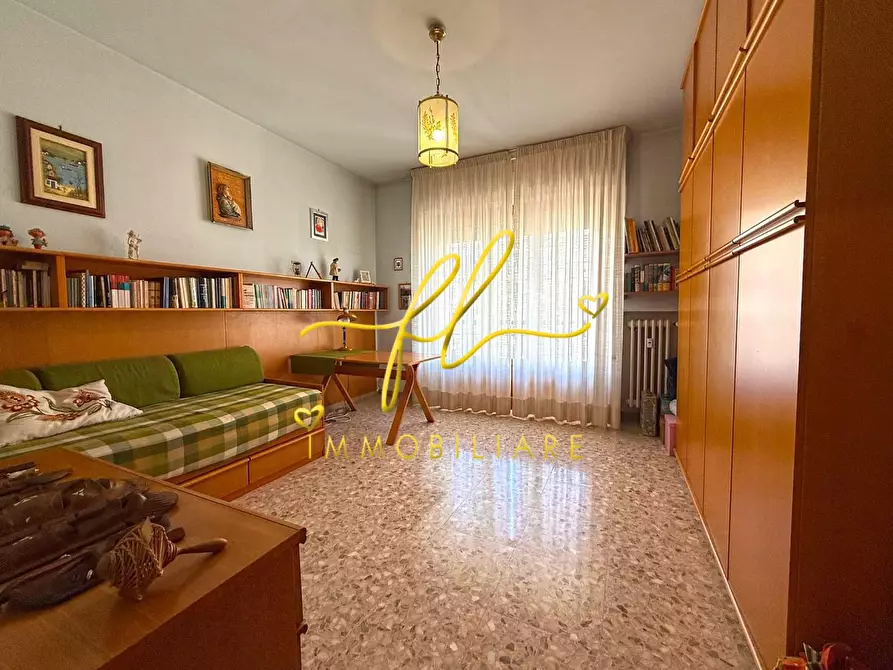 Immagine 18 di Appartamento in vendita  a Cecina