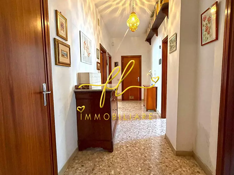 Immagine 21 di Appartamento in vendita  a Cecina