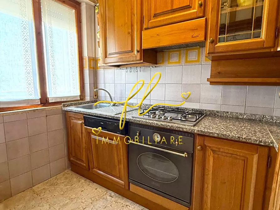 Immagine 10 di Appartamento in vendita  a Cecina
