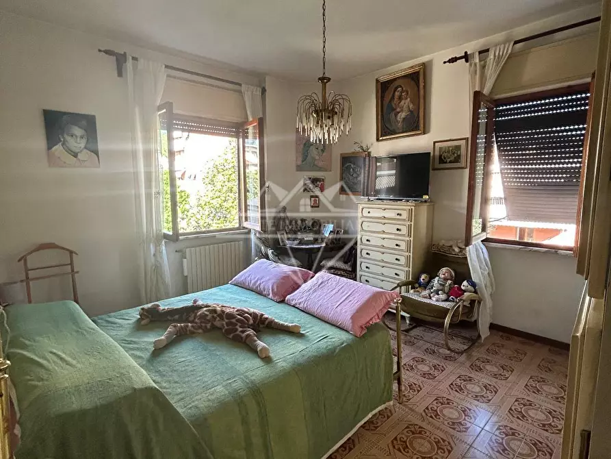 Immagine 7 di Appartamento in vendita  a Massa