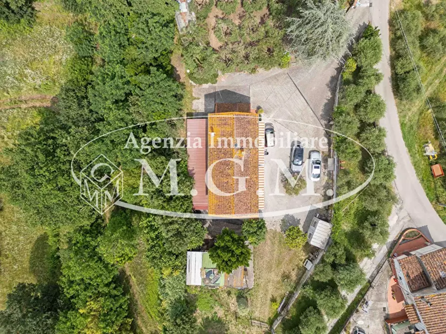 Immagine 15 di Casa indipendente in vendita  a Santa Maria A Monte