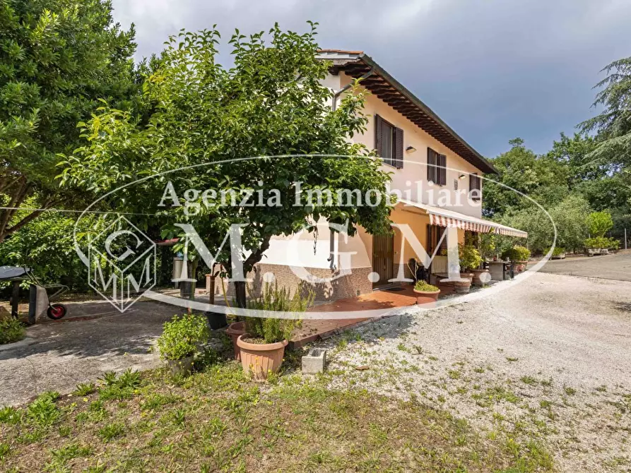 Immagine 4 di Casa indipendente in vendita  a Santa Maria A Monte