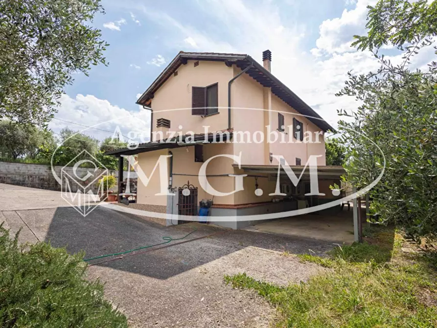 Immagine 6 di Casa indipendente in vendita  a Santa Maria A Monte