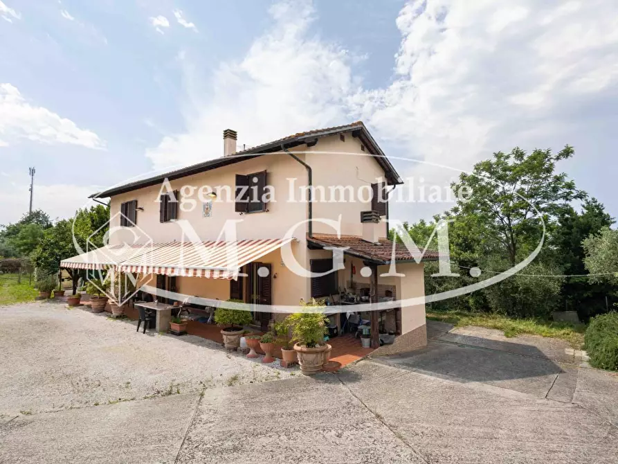 Immagine 1 di Casa indipendente in vendita  a Santa Maria A Monte