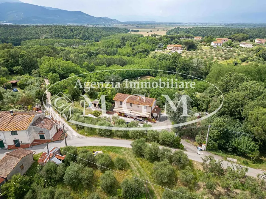 Immagine 8 di Casa indipendente in vendita  a Santa Maria A Monte