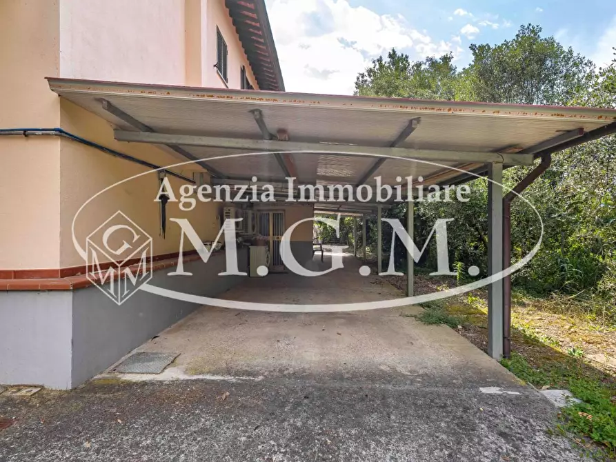Immagine 7 di Casa indipendente in vendita  a Santa Maria A Monte