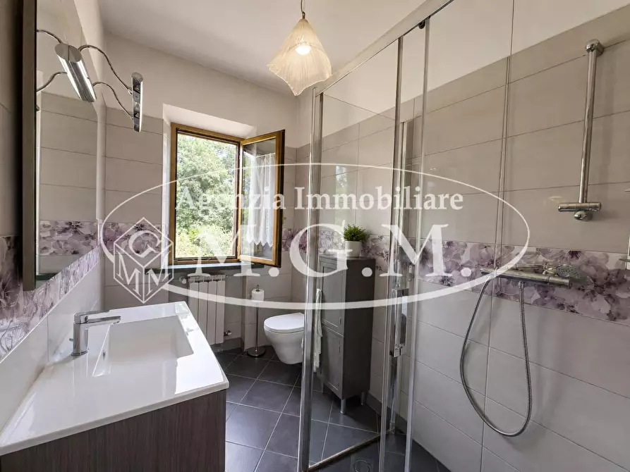 Immagine 23 di Casa indipendente in vendita  a Santa Maria A Monte