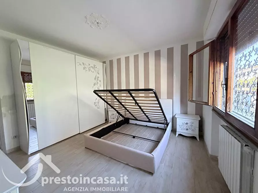 Immagine 6 di Casa quadrifamiliare in vendita  a Viareggio
