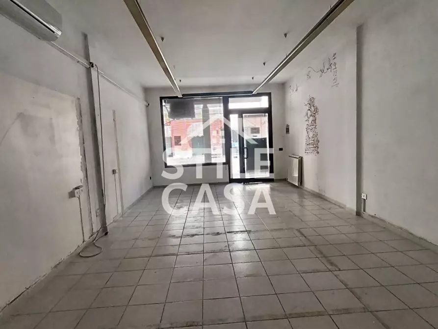 Immagine 6 di Locale commerciale in affitto  a Santa Croce Sull'arno