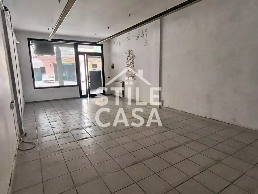 Immagine 7 di Locale commerciale in affitto  a Santa Croce Sull'arno