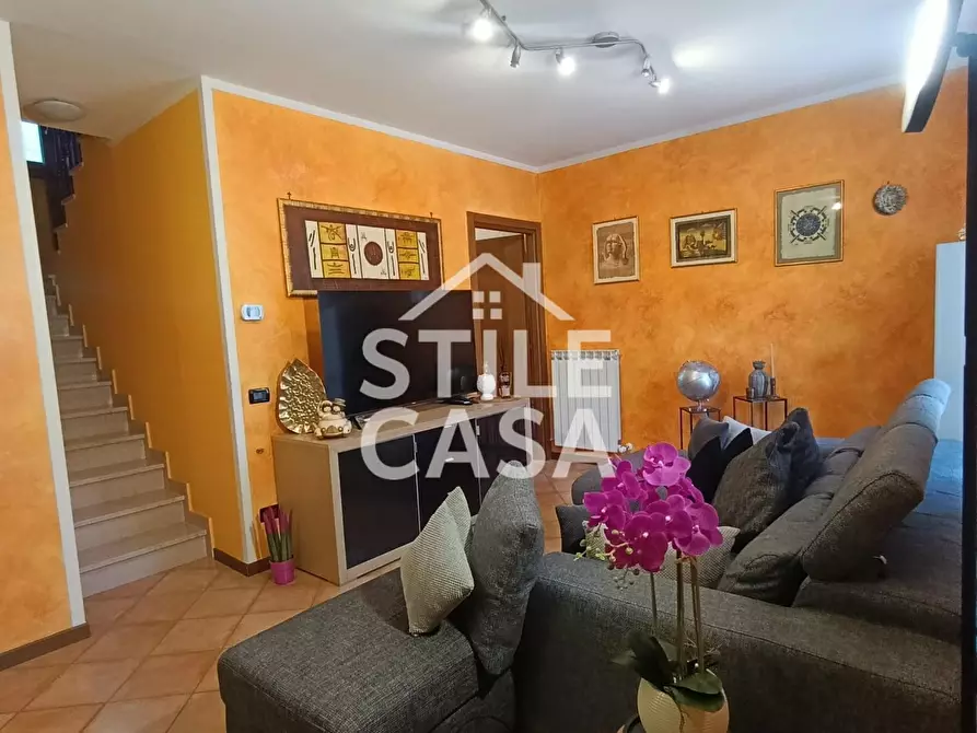 Immagine 14 di Villetta a schiera in vendita  a Altopascio