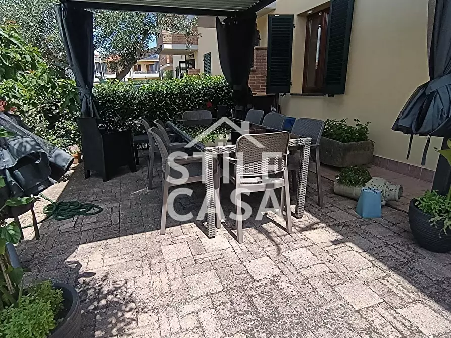 Immagine 15 di Villetta a schiera in vendita  a Altopascio