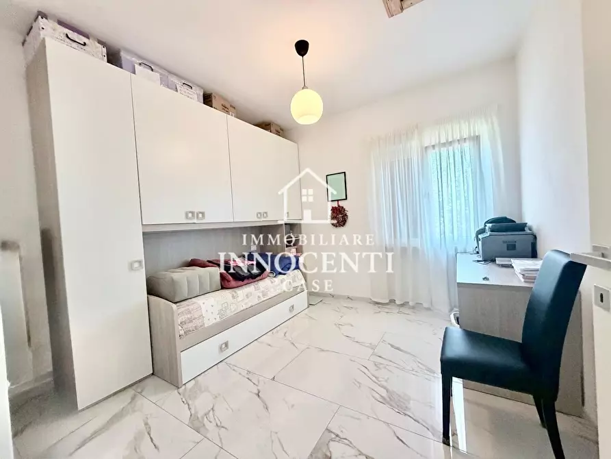 Immagine 24 di Casa bifamiliare in vendita  a Massa