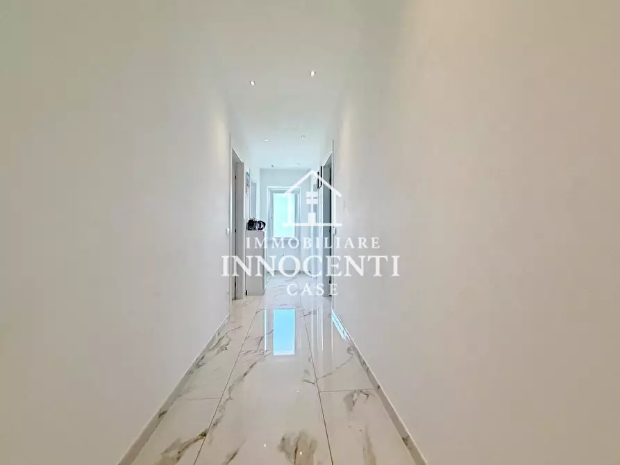 Immagine 19 di Casa bifamiliare in vendita  a Massa