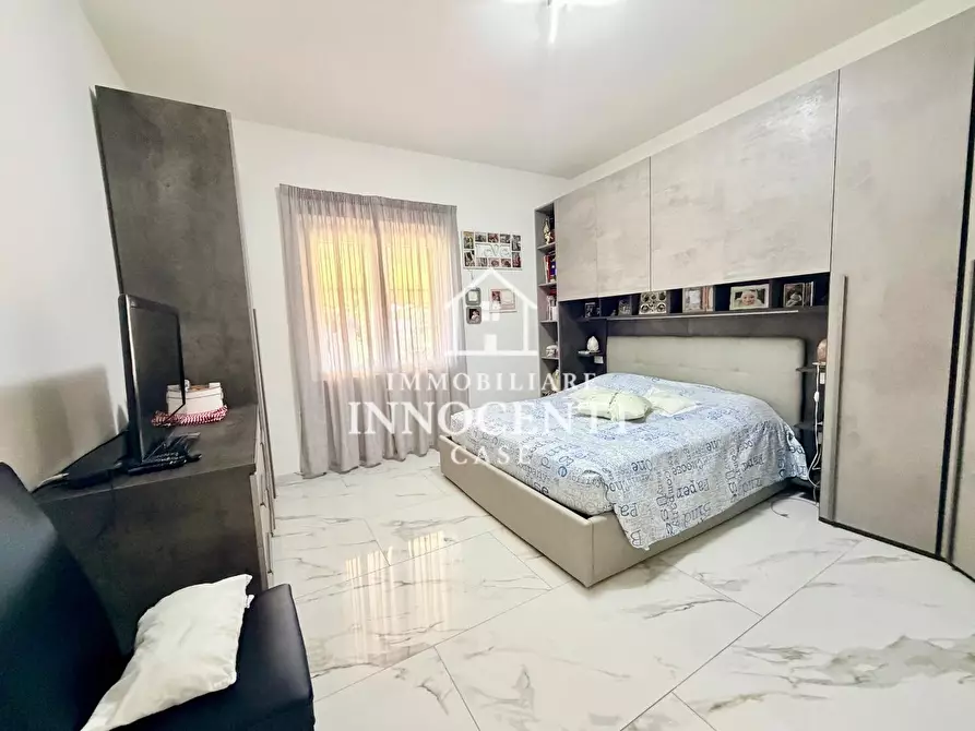 Immagine 28 di Casa bifamiliare in vendita  a Massa