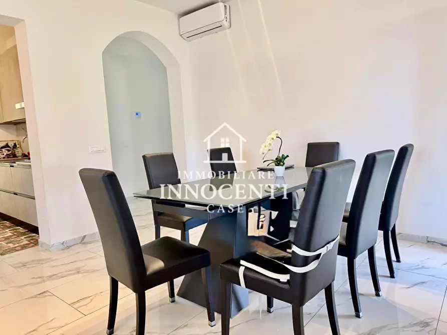 Immagine 9 di Casa bifamiliare in vendita  a Massa