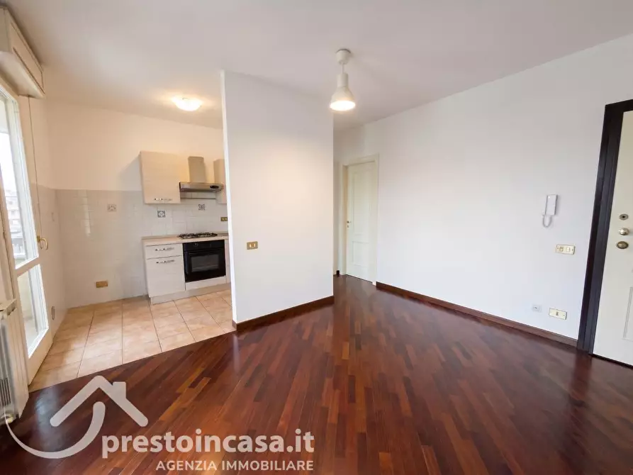Immagine 3 di Appartamento in vendita  a Viareggio