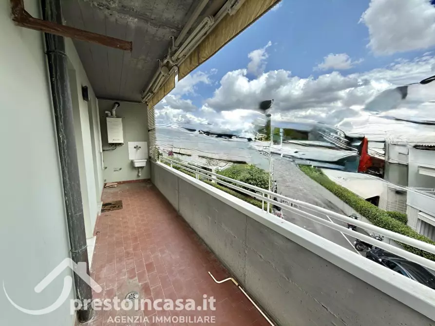Immagine 15 di Appartamento in vendita  a Viareggio