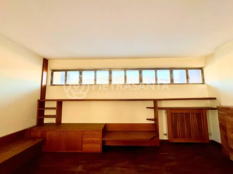 Immagine 10 di Appartamento in vendita  a Pietrasanta