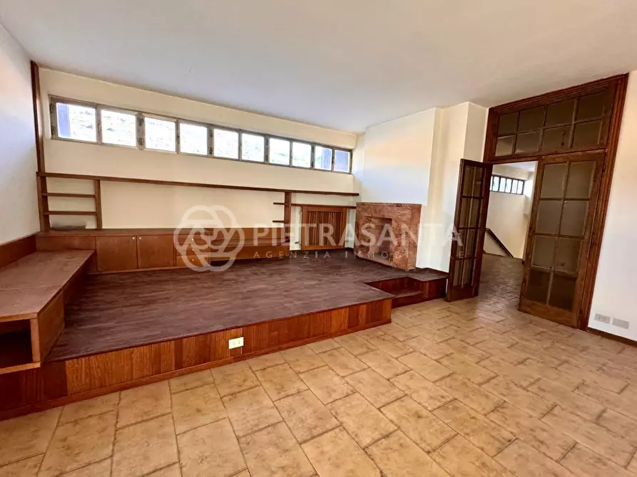 Immagine 8 di Appartamento in vendita  a Pietrasanta