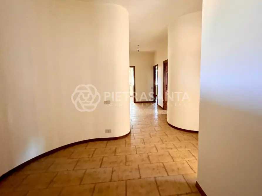 Immagine 2 di Appartamento in vendita  a Pietrasanta