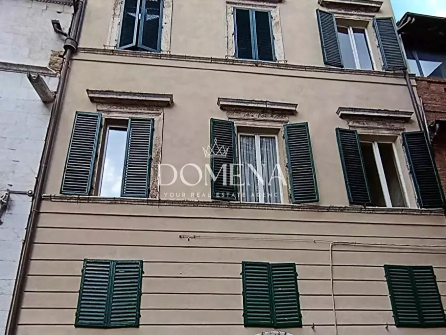 Immagine 10 di Appartamento in vendita  a Siena