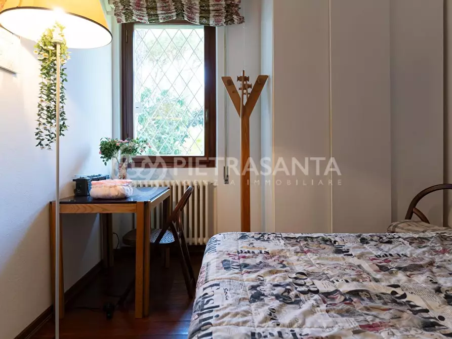 Immagine 22 di Villa in vendita  a Camaiore