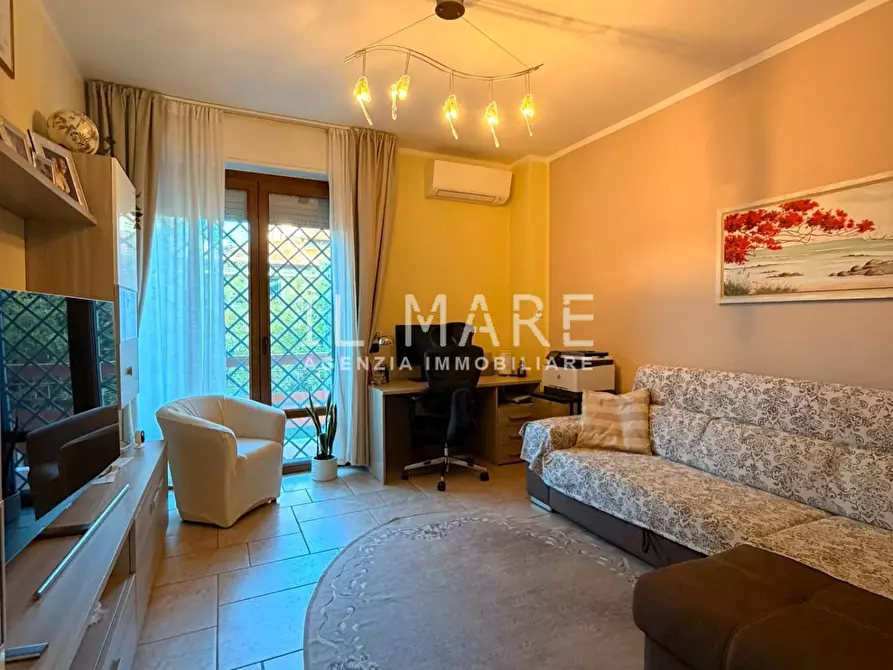 Immagine 4 di Appartamento in vendita  a Massa