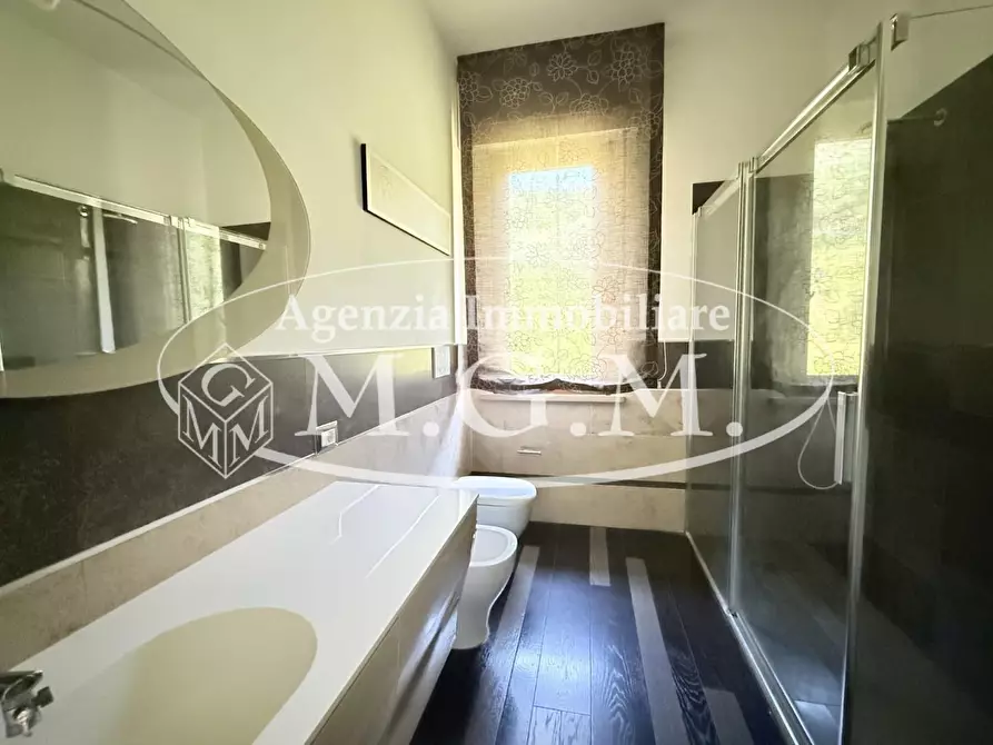 Immagine 13 di Casa bifamiliare in vendita  a Santa Maria A Monte