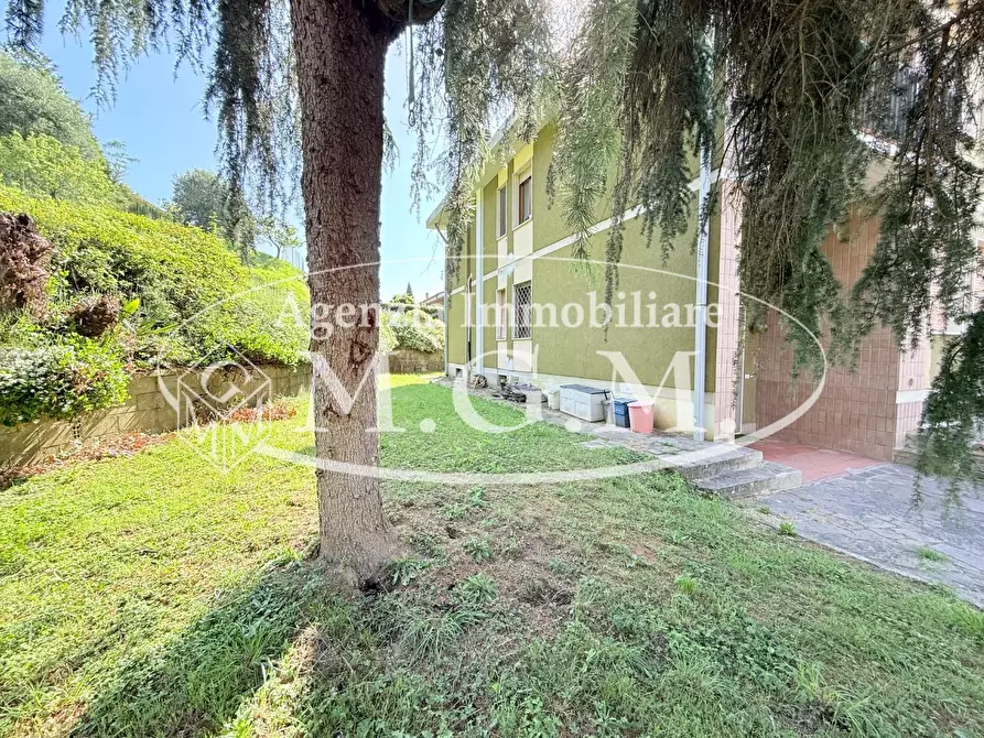Immagine 21 di Casa bifamiliare in vendita  a Santa Maria A Monte