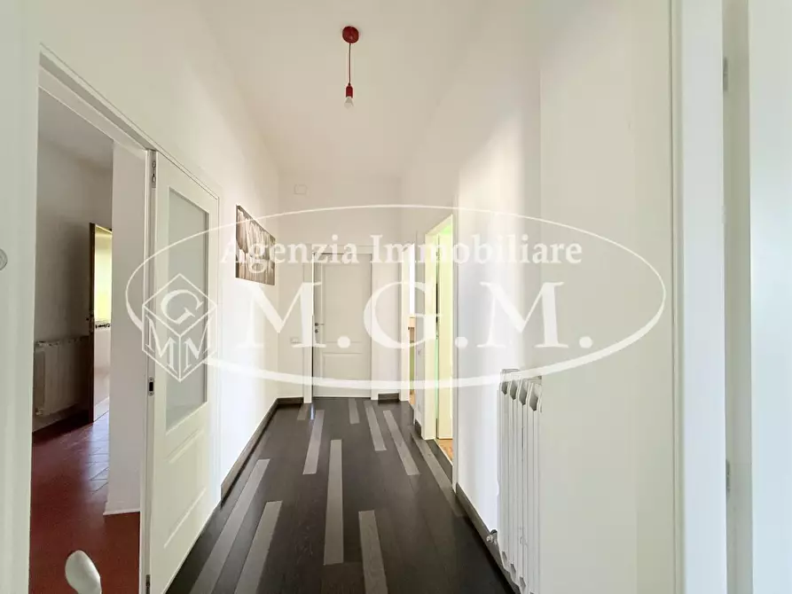 Immagine 17 di Casa bifamiliare in vendita  a Santa Maria A Monte