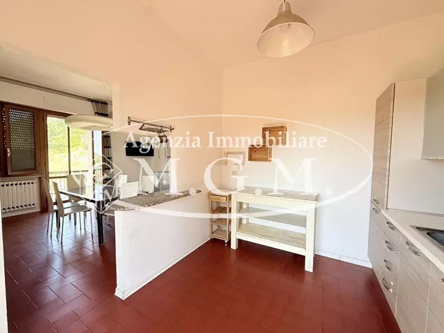 Immagine 5 di Casa bifamiliare in vendita  a Santa Maria A Monte