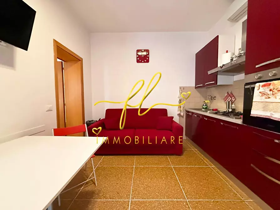Immagine 7 di Appartamento in vendita  a Cecina