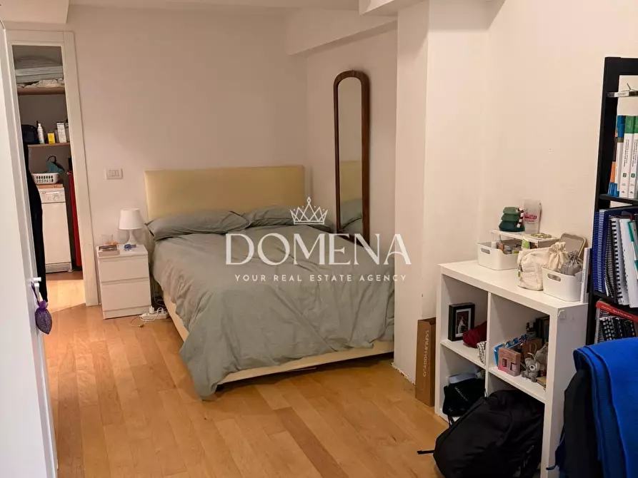 Immagine 16 di Appartamento in vendita  a Siena