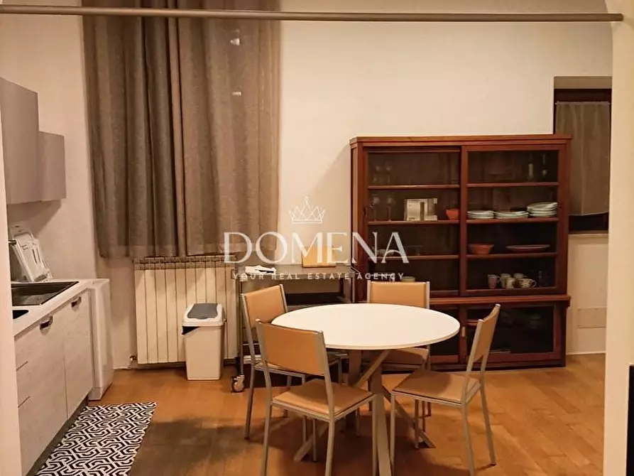 Immagine 25 di Appartamento in vendita  a Siena