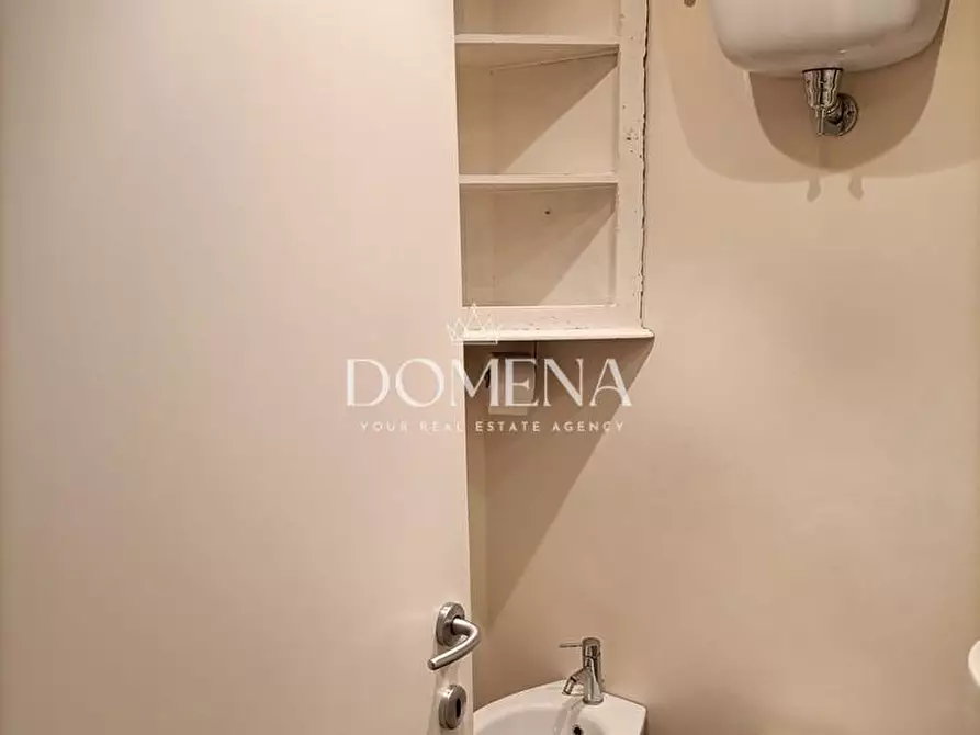 Immagine 20 di Appartamento in vendita  a Siena