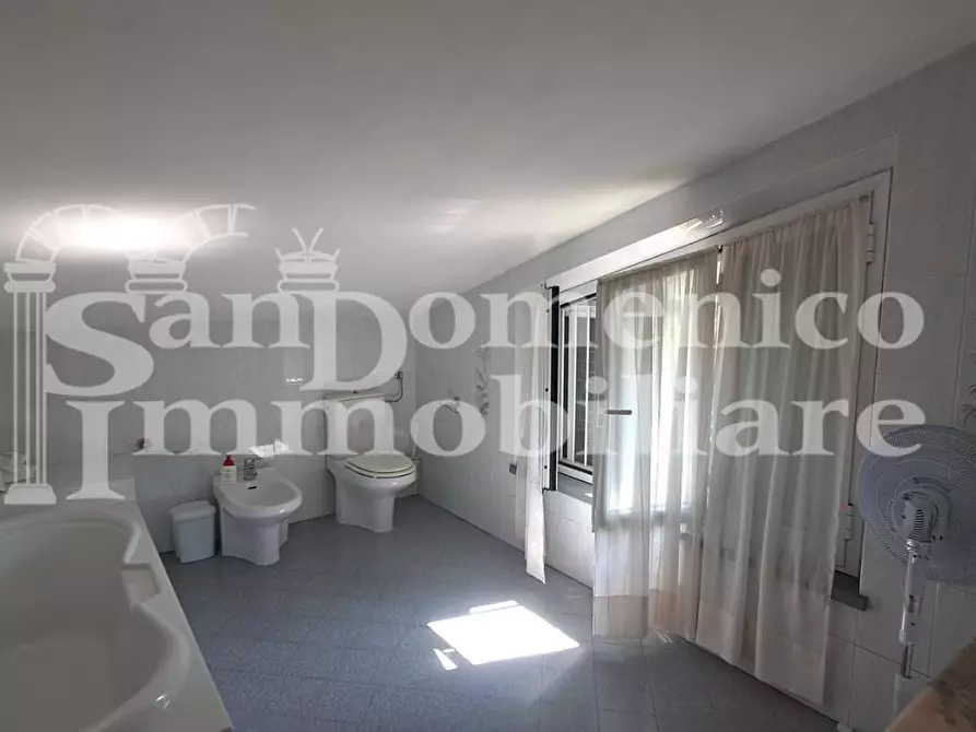 Immagine 17 di Villa in vendita  a Cascina