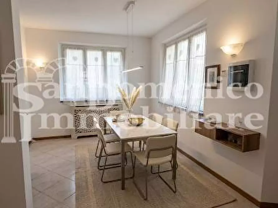 Immagine 8 di Villa in vendita  a Cascina