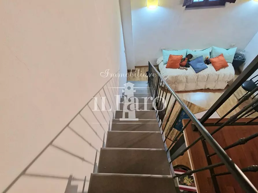 Immagine 25 di Appartamento in vendita  a Campi Bisenzio