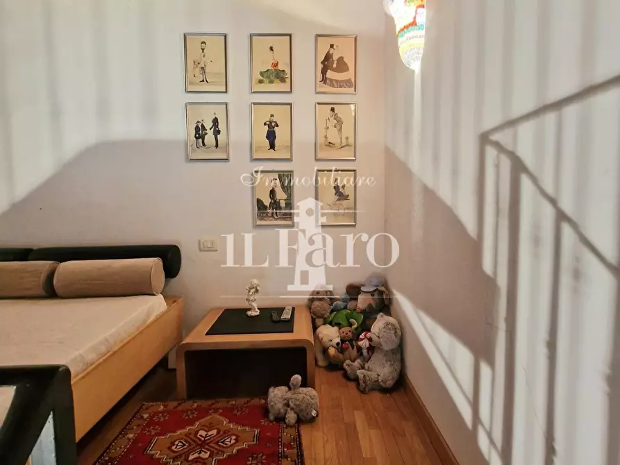Immagine 22 di Appartamento in vendita  a Campi Bisenzio
