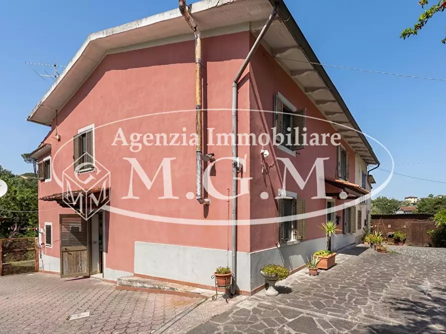 Immagine 34 di Porzione di casa in vendita  a Santa Maria A Monte